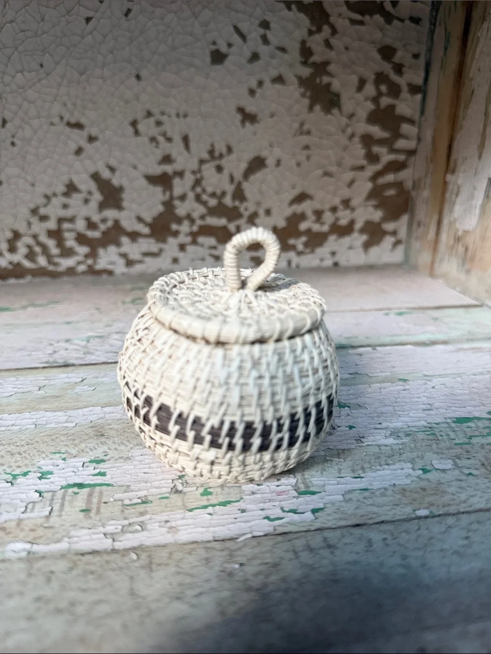 🌿Mini Handwoven Natural and Brown Decorative Lidded Basket